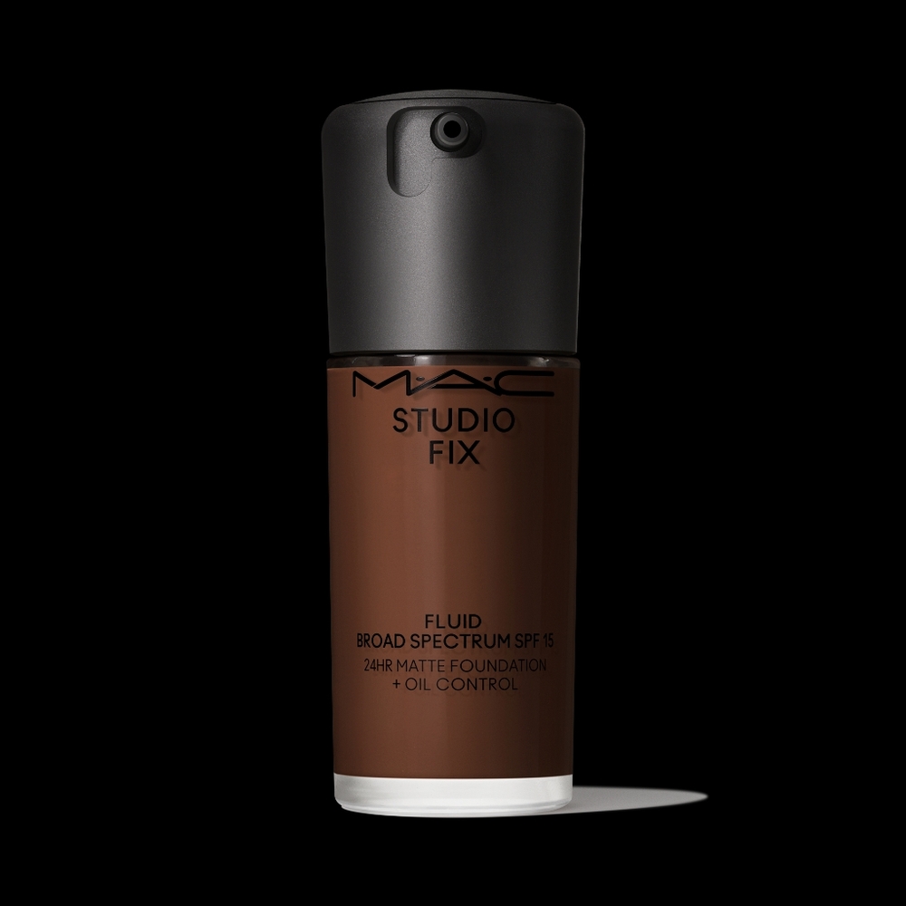 MAC Studio Fix Fluid SPF 15 24HR Matte Foundation + Oil Control NC65
